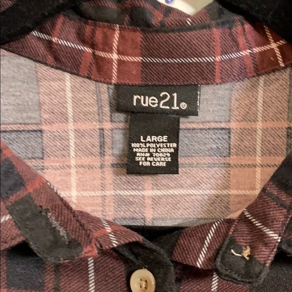 Plaid button down top - Picture 2 of 5